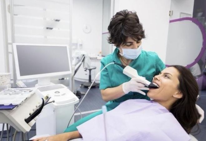 Λήψη ψηφιακού αποτυπώματος με intraoral scanner